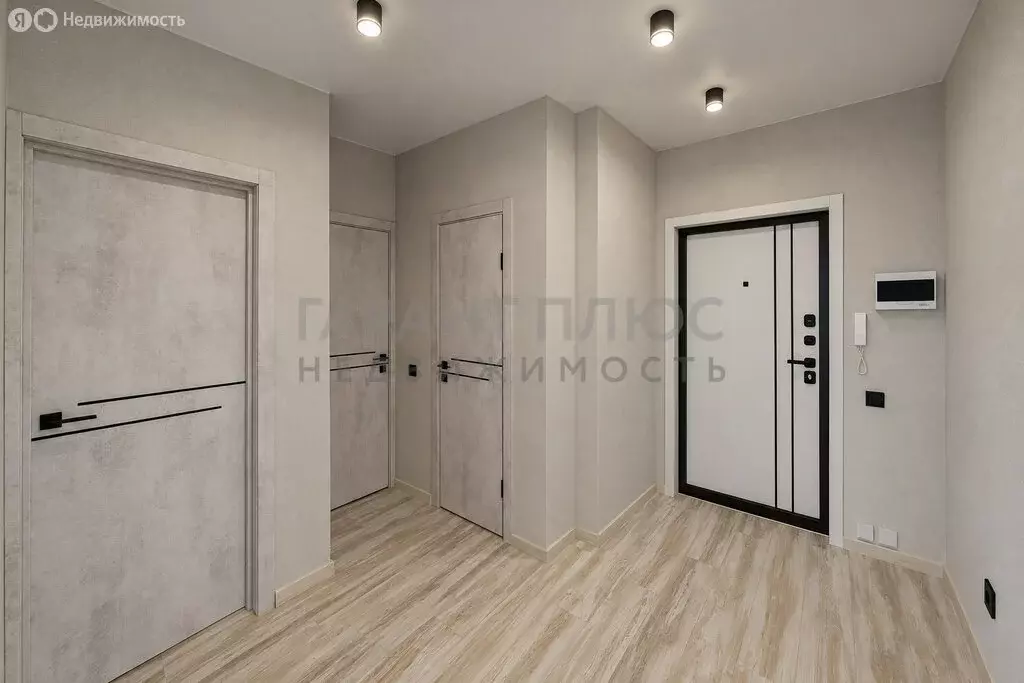 2-комнатная квартира: Липецк, улица И.В. Свиридова, 24к2 (52 м) - Фото 1