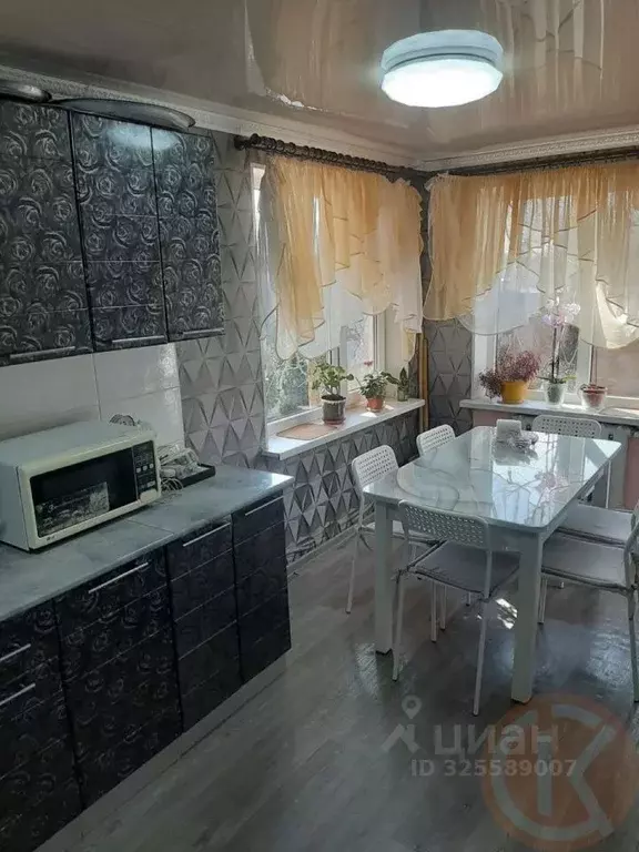 Дом в Крым, Сакский район, Крайненское с/пос, с. Вершинное ул. Дружбы, ... - Фото 2