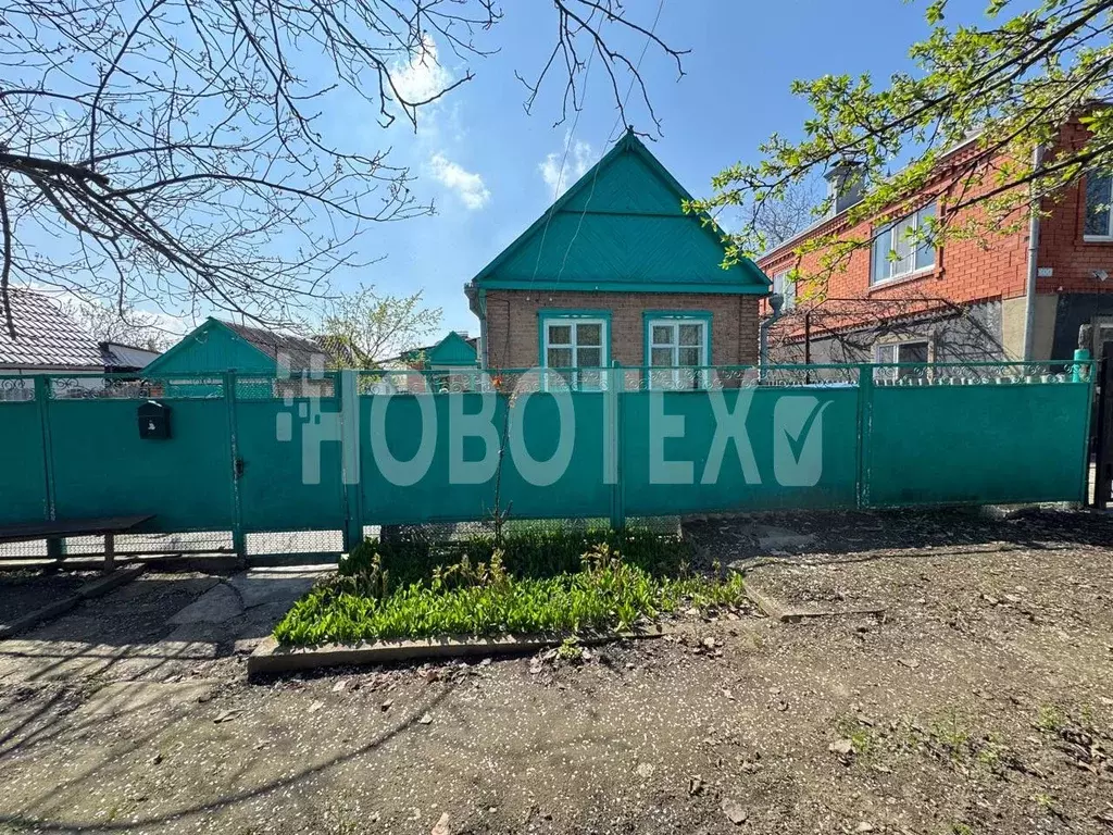 Дом в Краснодарский край, Курганинск ул. Розы Люксембург, 602 (68 м) - Фото 1