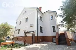 Дом в Оренбург, микрорайон Ростоши, Дальнореченская улица, 20 (326.8 ... - Фото 0