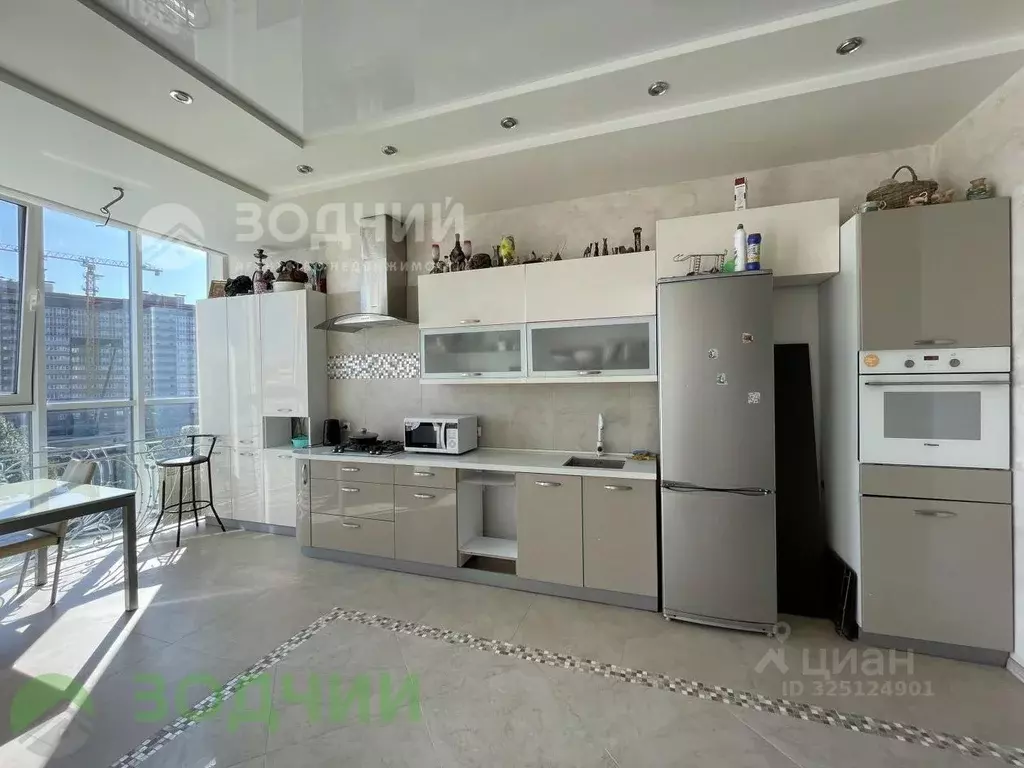 5-к кв. Чувашия, Чебоксары Ярмарочная ул., 15к1 (237.6 м) - Фото 1