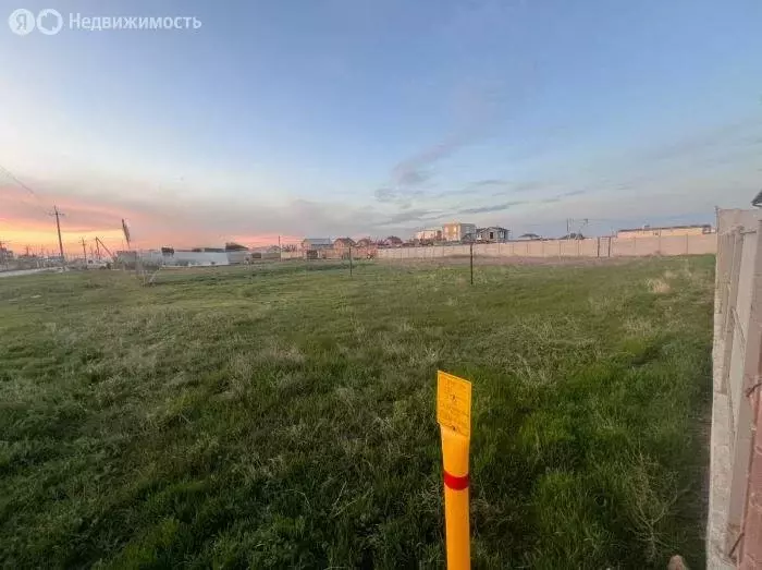 Участок в село Штормовое, улица 60 лет Октября, 11 (10 м) - Фото 0