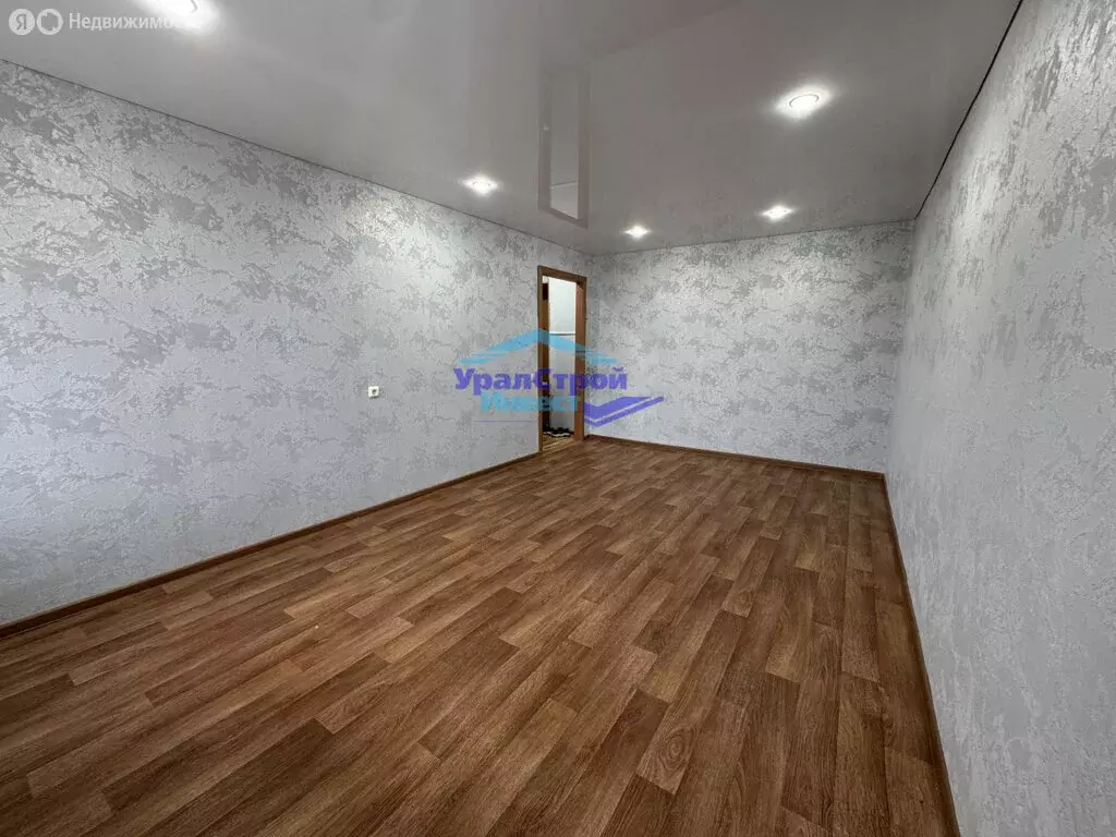 1-комнатная квартира: Октябрьский, 25-й микрорайон, 23 (32 м) - Фото 2