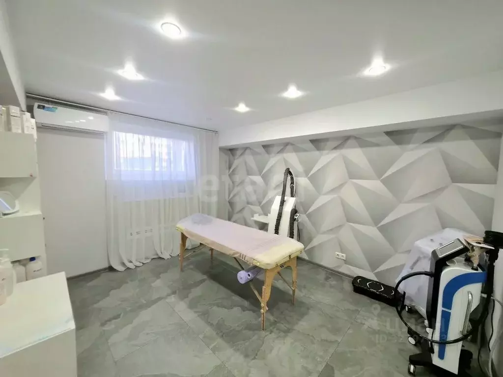 Помещение свободного назначения в Краснодарский край, Новороссийск ул. ... - Фото 1