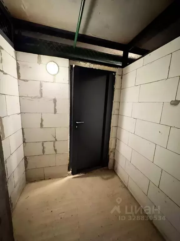 Гараж в Москва ул. Братьев Гранат, 6 (4 м) - Фото 1