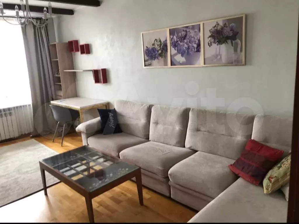 2-к. квартира, 50 м, 1/11 эт. - Фото 0