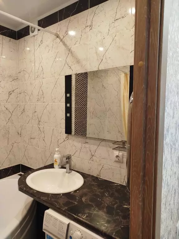 Продаётся 2-к квартира, 56.4 м - Фото 0