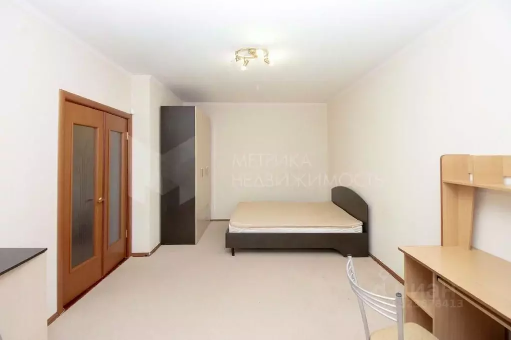 1-к кв. Тюменская область, Тюмень ул. 50 лет Октября, 3к1 (49.0 м) - Фото 2