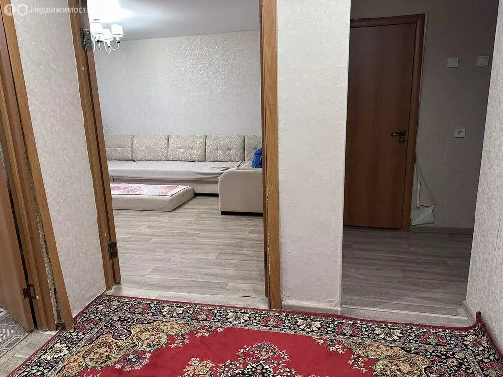 2-комнатная квартира: Губкин, Народная улица, 16 (50 м) - Фото 1