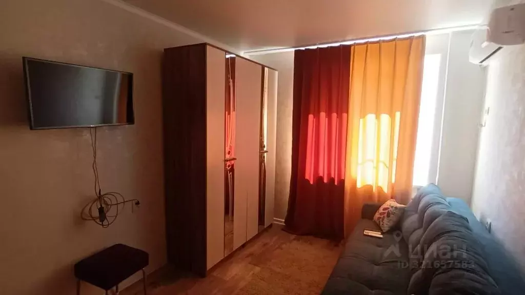 Комната Астраханская область, Астрахань ул. Ботвина, 6 (12.3 м) - Фото 2