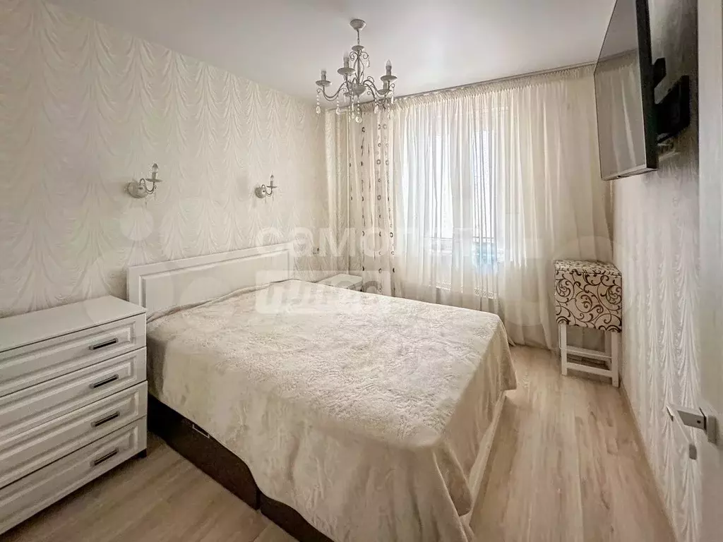 3-к. квартира, 70 м, 1/7 эт. - Фото 1