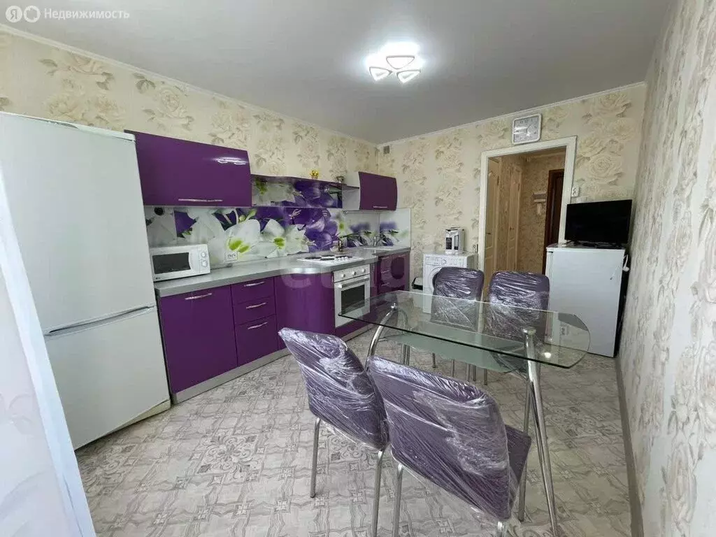 2-комнатная квартира: Тюмень, улица Мельникайте, 122 (60.6 м) - Фото 2