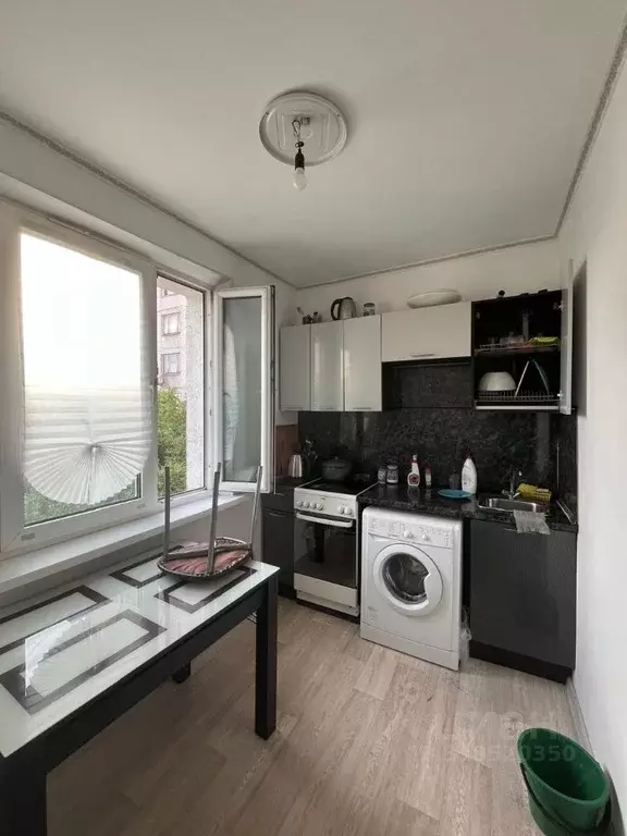 Комната Москва Абрамцевская ул., 5 (14.0 м) - Фото 0