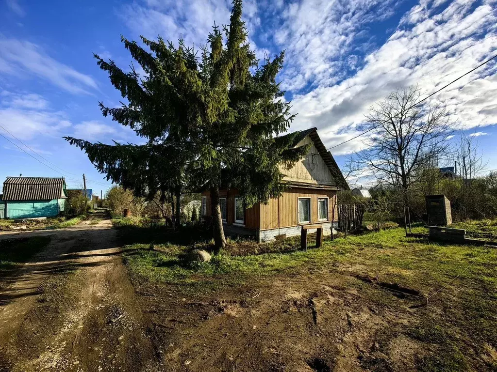 Дом в Ленинградская область, Волхов Строитель-2 СНТ, 341 (30 м) - Фото 0