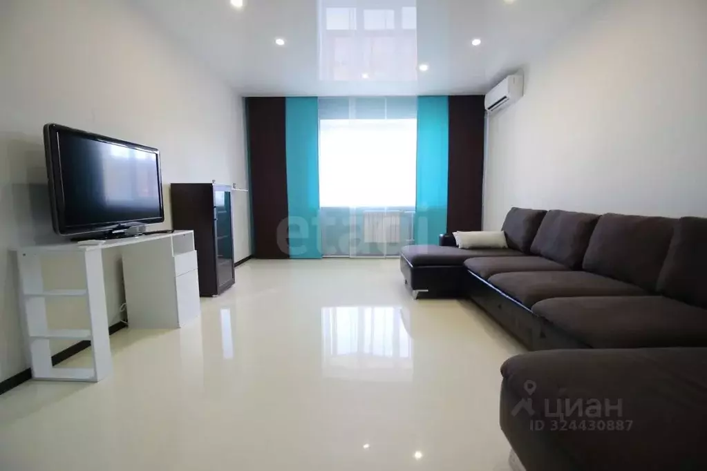 2-к кв. Красноярский край, Красноярск ул. Белопольского, 2А (70.0 м) - Фото 2