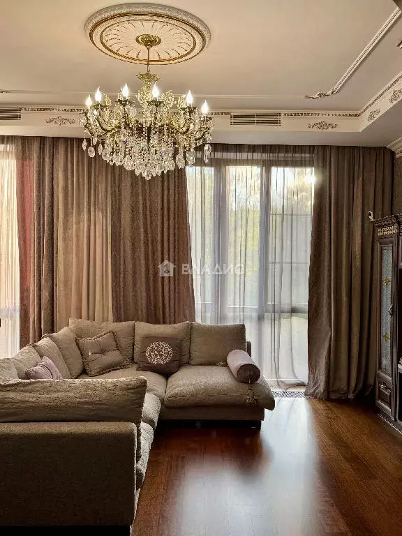 Продается 3-комнатная квартира - Фото 1