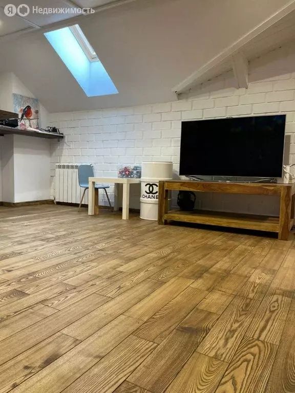 3-комнатная квартира: Воронеж, микрорайон Первое Мая, Сосновый ... - Фото 1