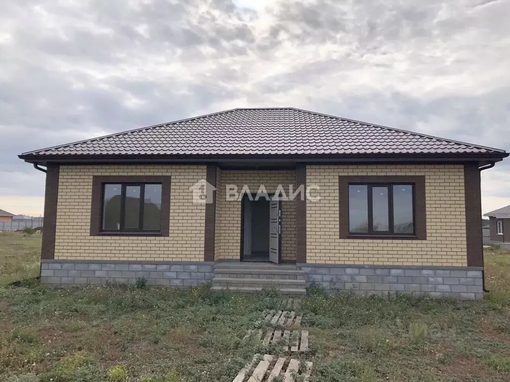 Дом в Белгородская область, Белгородский район, Разумное рп ул. ... - Фото 1