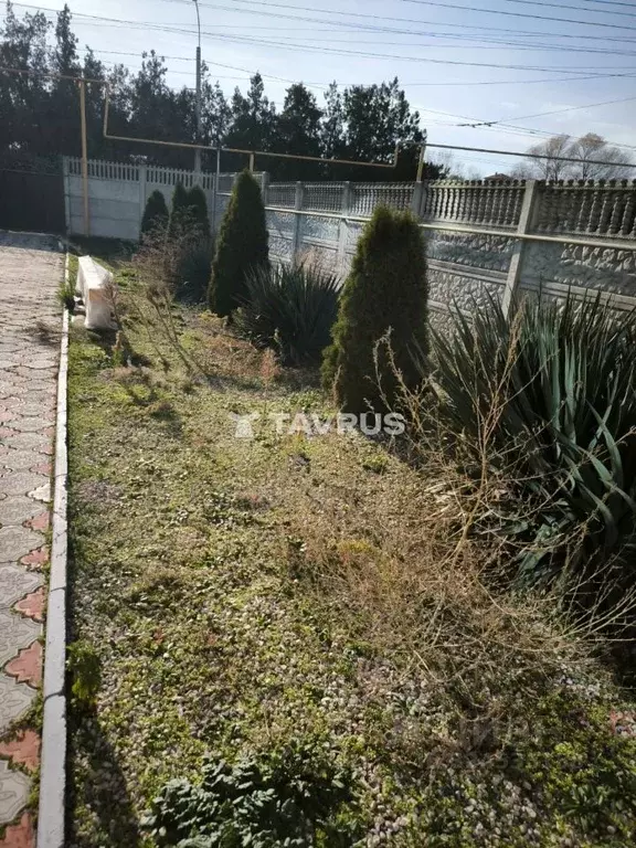 Дом в Крым, Симферопольский район, с. Доброе ул. Центральная (350 м) - Фото 2