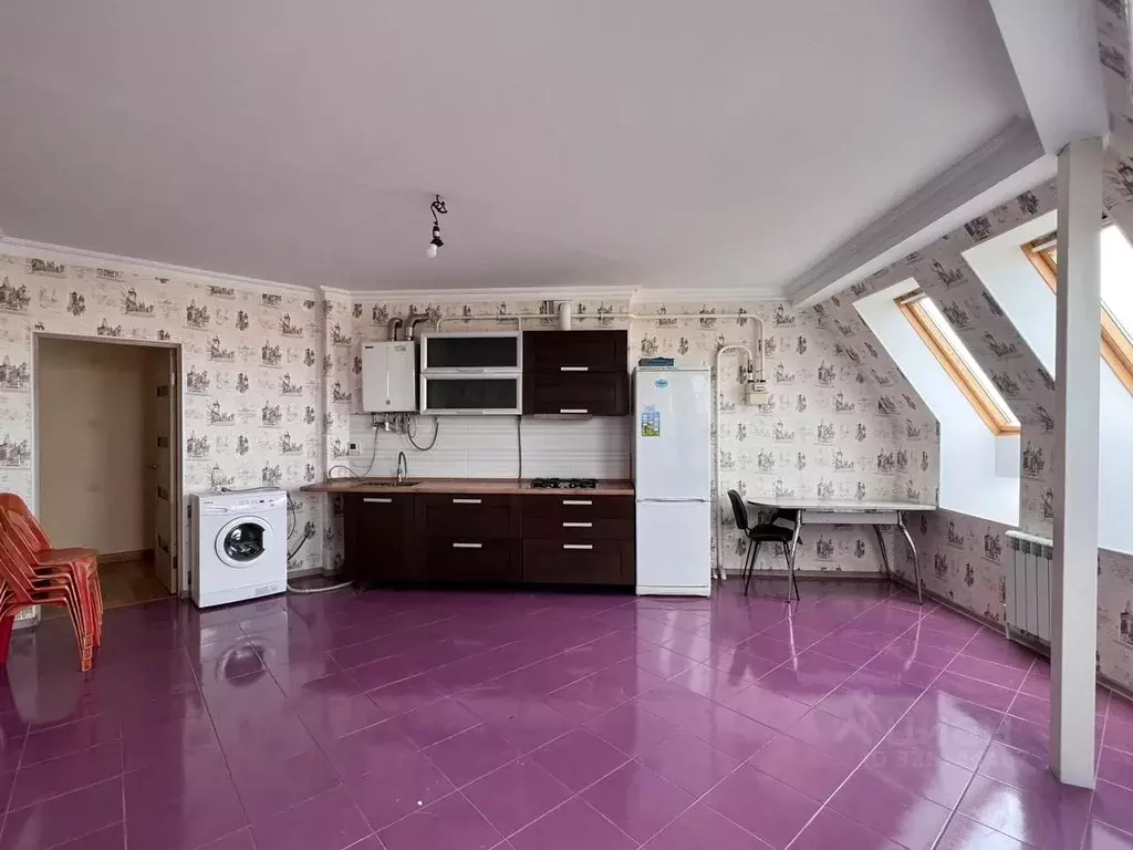 1-к кв. Краснодарский край, Динская ст-ца ул. Есенина, 13 (85.0 м) - Фото 1