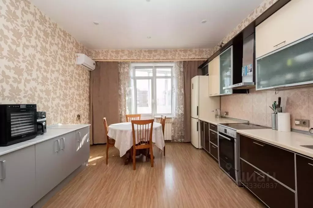 2-к кв. Иркутская область, Иркутск ул. Александра Невского, 97/1 (93.4 ... - Фото 1