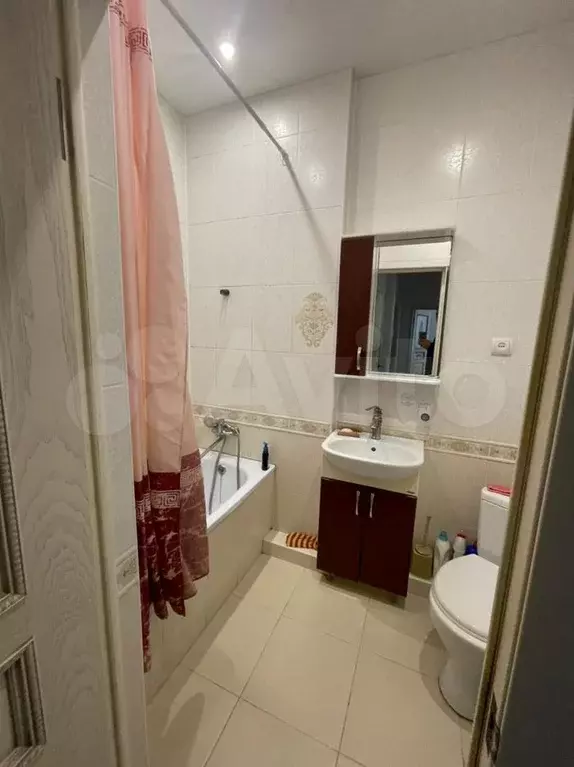 1-к. квартира, 60 м, 4/8 эт. - Фото 1