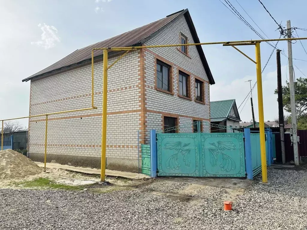 Дом в Волгоградская область, Краснослободск Среднеахтубинский район, ... - Фото 0