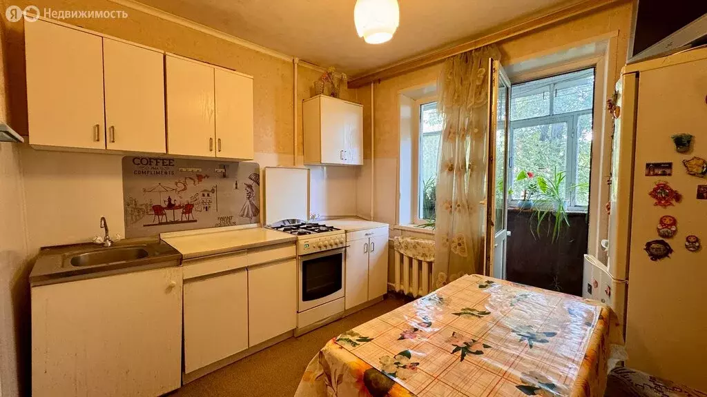 3-комнатная квартира: Кашира, улица Победы, 11к2 (66.4 м) - Фото 1
