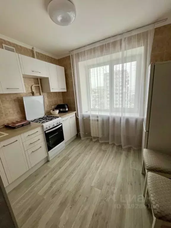 3-к кв. Омская область, Омск ул. Красный Путь, 22 (64.0 м) - Фото 0