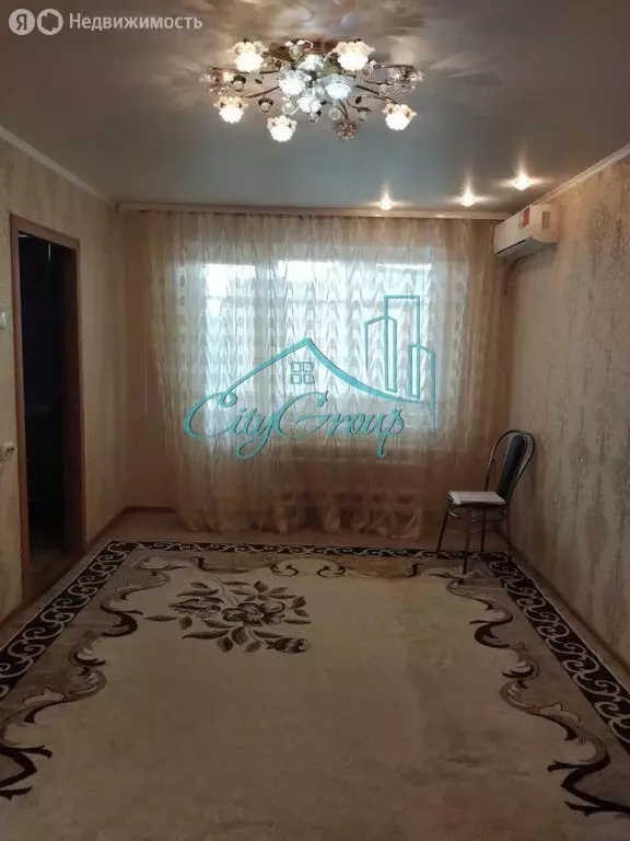 4-комнатная квартира: Кувандык, улица Маршала Жукова, 17 (60.3 м) - Фото 1