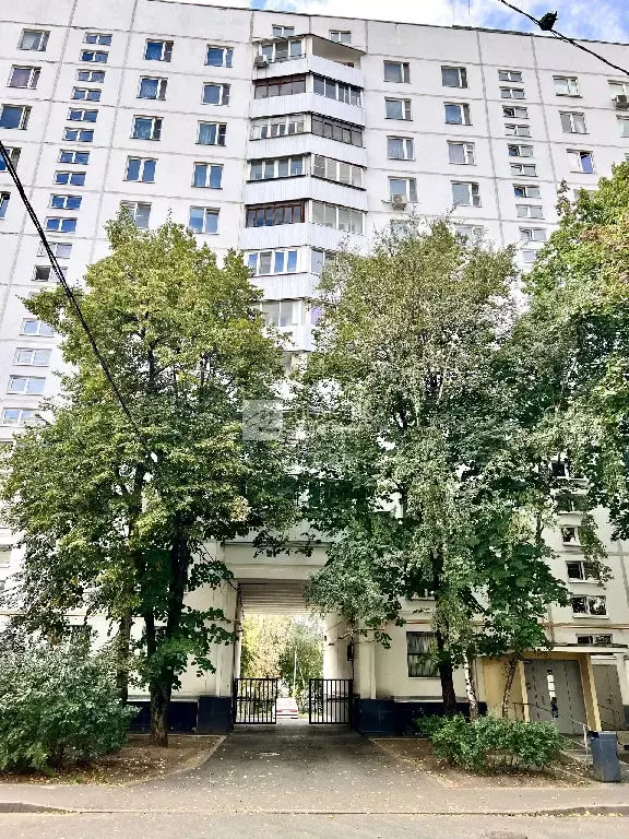 Продается 3-комнатная квартира - Фото 1