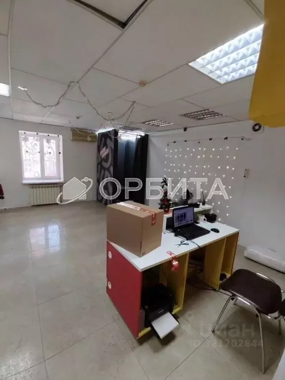 Помещение свободного назначения в Тюменская область, Тюмень Заречный ... - Фото 1