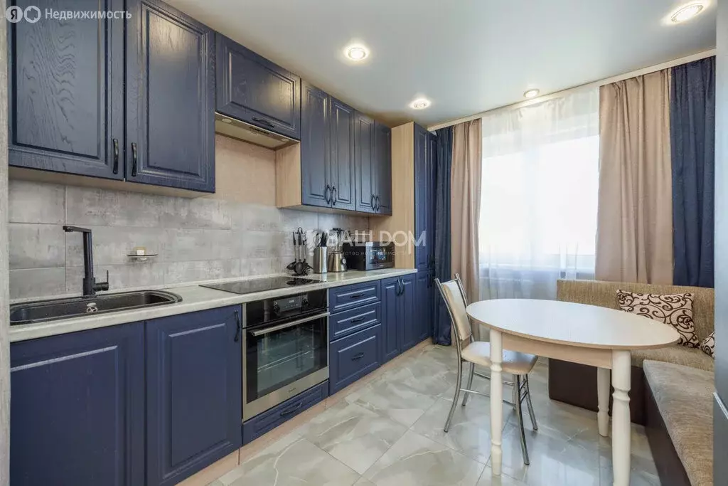 1-комнатная квартира: Брянск, улица Желябова, 47 (42 м) - Фото 1