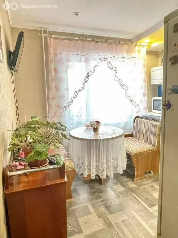 3-комнатная квартира: село Майма, улица Гидростроителей, 28 (74.1 м) - Фото 2