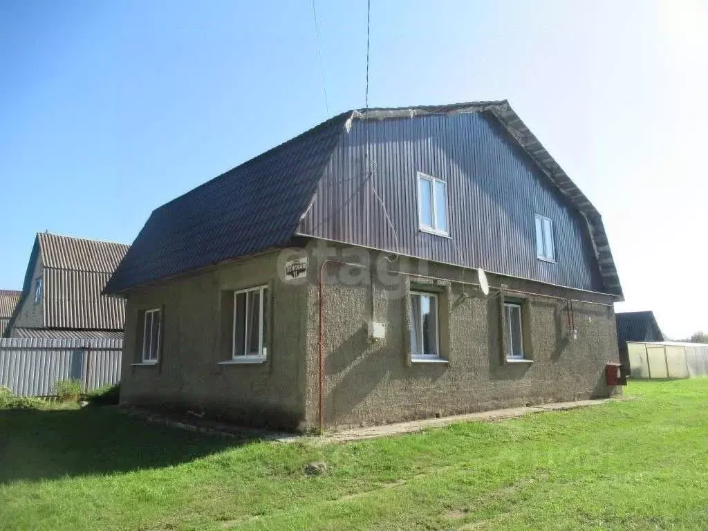Дом в Брянская область, Жуковский муниципальный округ, д. Мосток ул. ... - Фото 1