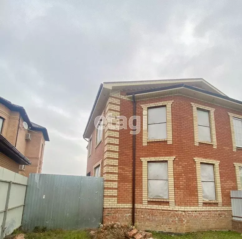 Дом в Краснодарский край, Ейск ул. Герцена (204 м) - Фото 1