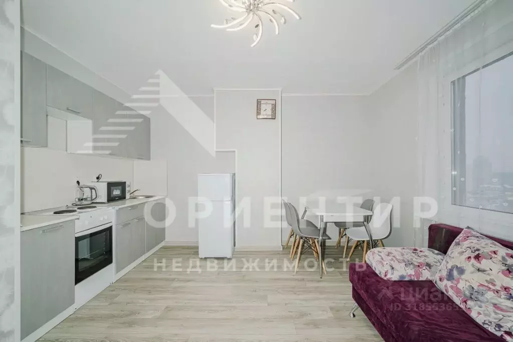 1-к кв. Свердловская область, Екатеринбург пер. Широкий, 6 (54.9 м) - Фото 0