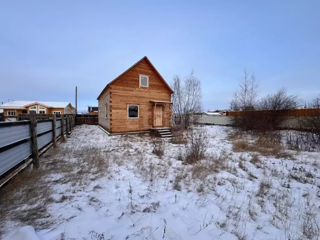 Дом в Саха (Якутия), Якутск ул. Мастахская, 10 (110 м) - Фото 1