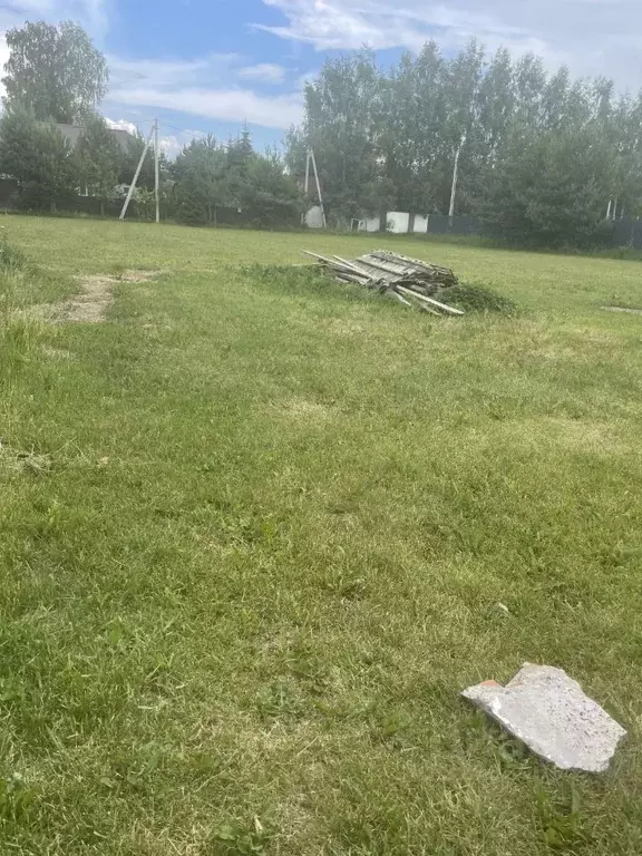 Участок в Тверская область, Конаковский муниципальный округ, д. ... - Фото 1