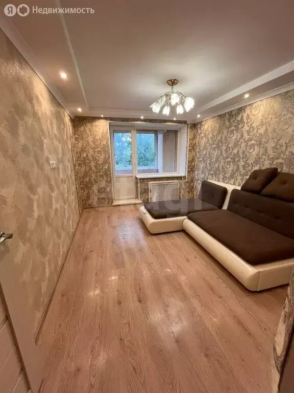 1-комнатная квартира: Лобня, улица Чехова, 2 (35.4 м) - Фото 0