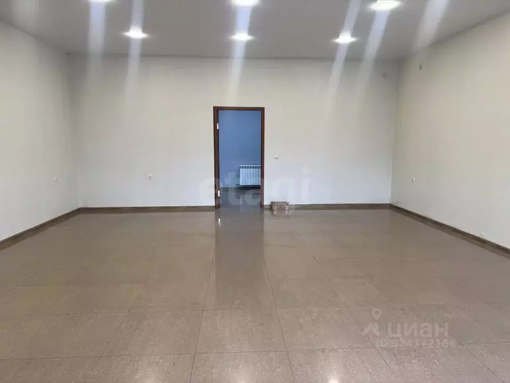 Торговая площадь в Северная Осетия, Владикавказ ул. Леваневского, 262 ... - Фото 2