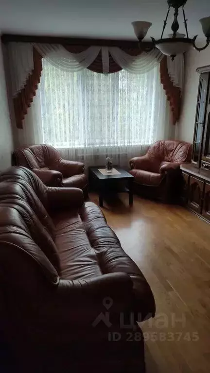 3-к кв. Псковская область, Псков Юбилейная ул., 52 (65.0 м) - Фото 1