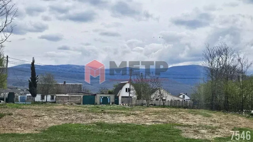 Участок в Севастополь с. Передовое, ул. Минчугова, 10 (14.0 сот.) - Фото 2