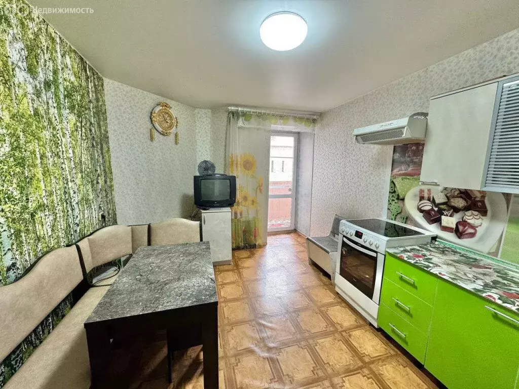 3-комнатная квартира: Чита, улица Бабушкина, 32Б (84.9 м) - Фото 1