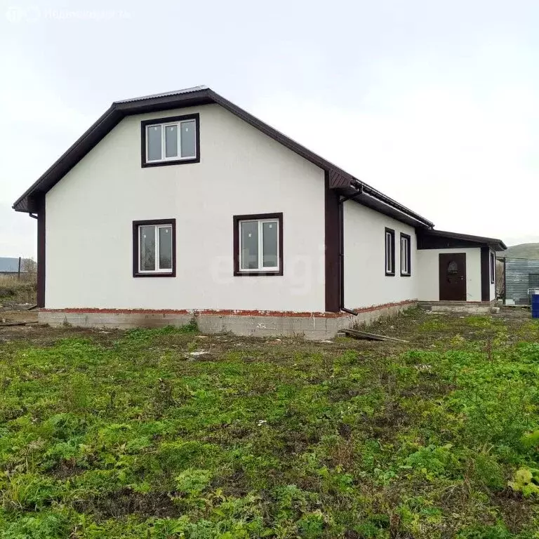 Дом в Тукаевский район, Новотроицкое сельское поселение, село ... - Фото 1