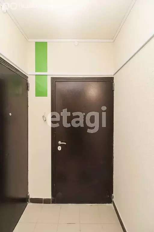 1-комнатная квартира: Тюмень, улица Парада Победы, 9 (36.5 м) - Фото 1