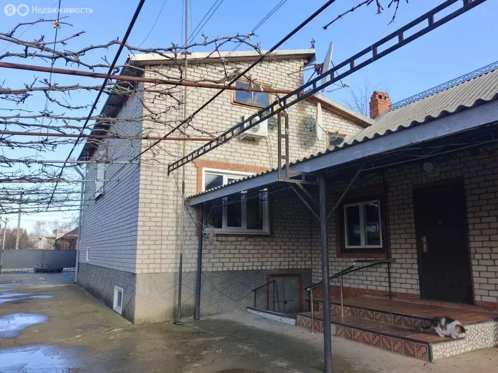 Дом в станица Старощербиновская, Красная улица (250 м) - Фото 2