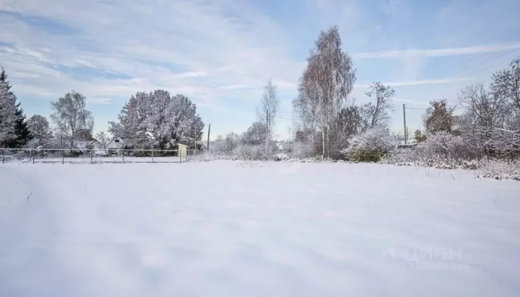 Участок в Ленинградская область, Киришский район, Пчевжинское с/пос, ... - Фото 1