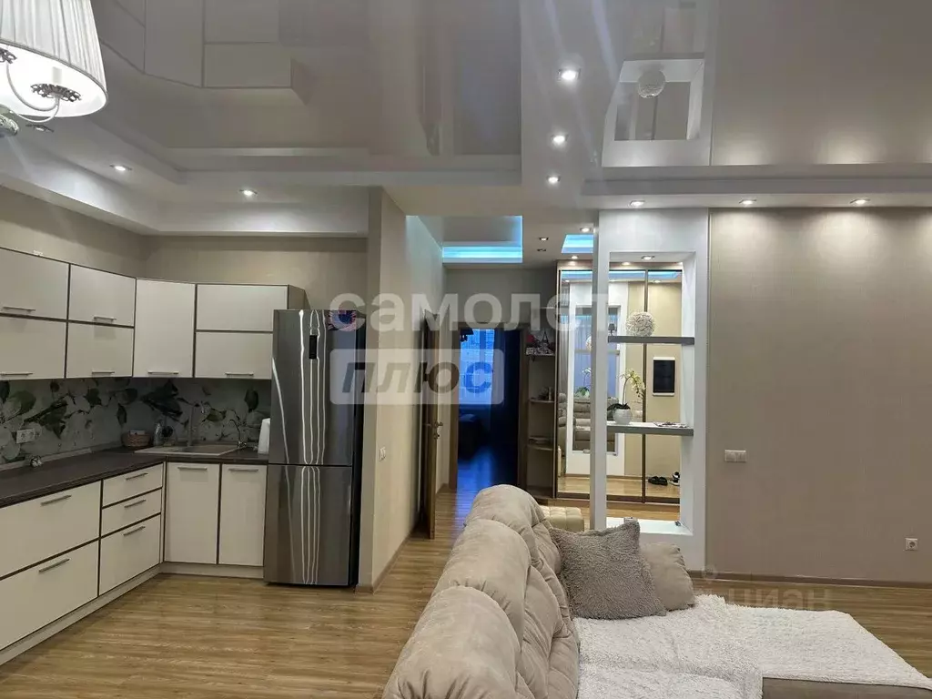 2-к кв. Омская область, Омск ул. 10 лет Октября, 70 (74.3 м) - Фото 1