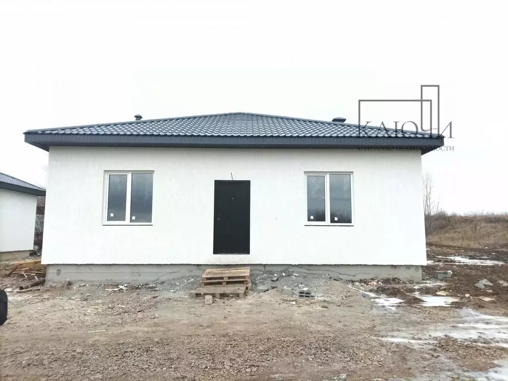 Дом в Челябинская область, Магнитогорск ул. Парадная (100 м) - Фото 1